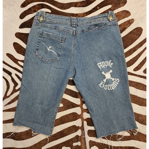 Vintage Y2K Apple Bottoms Picked Fresh Daily Wide Leg Low Rise Jean Shorts Sz 14 - Picture 2 of 8